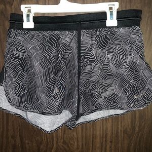 Black And White Patterned Dri Fit Shorts